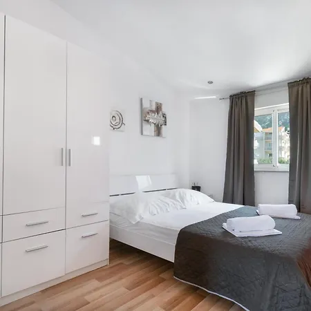 Apartment Makarska City Lägenhet *