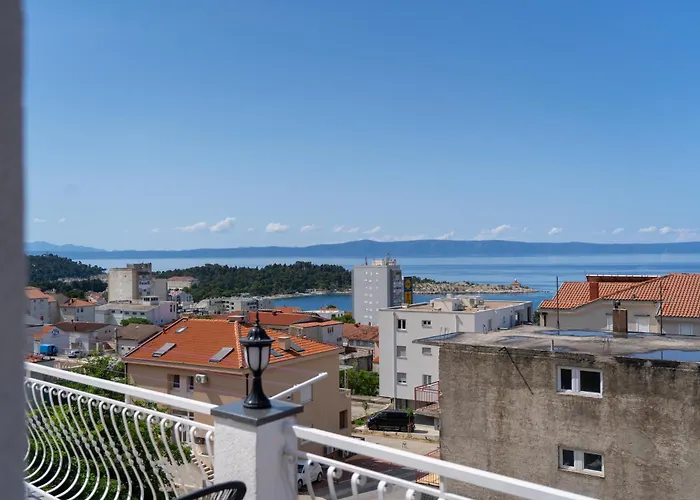Apartment Makarska City Макарська